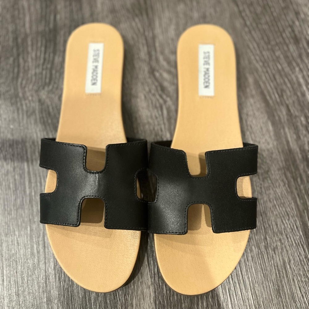 Steve Madden Black Sandals